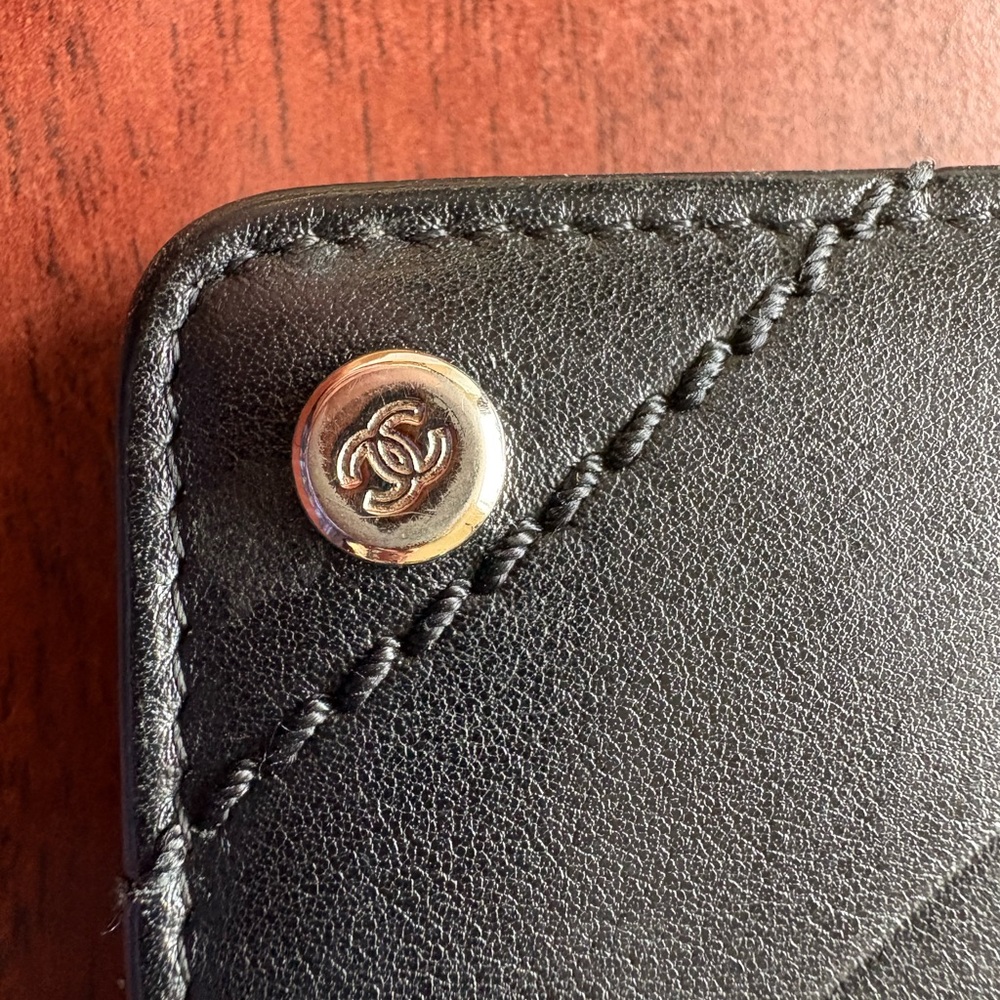 Chanel Black Chevron Wallet WOC - Picture 15 of 16